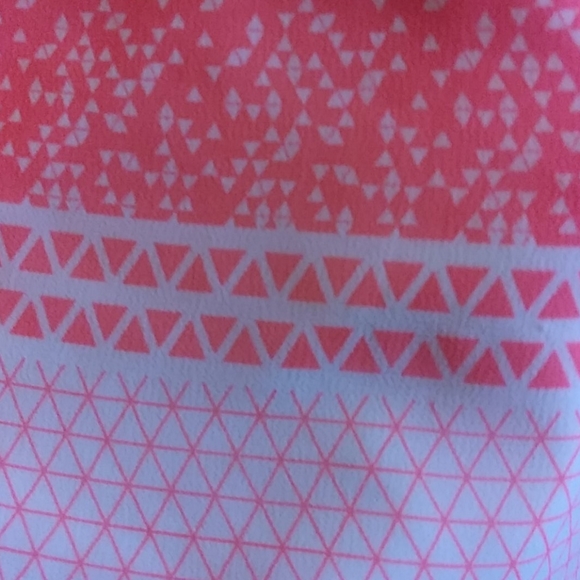 🧡Orange, flowy tanktop🧡 - Picture 3 of 8